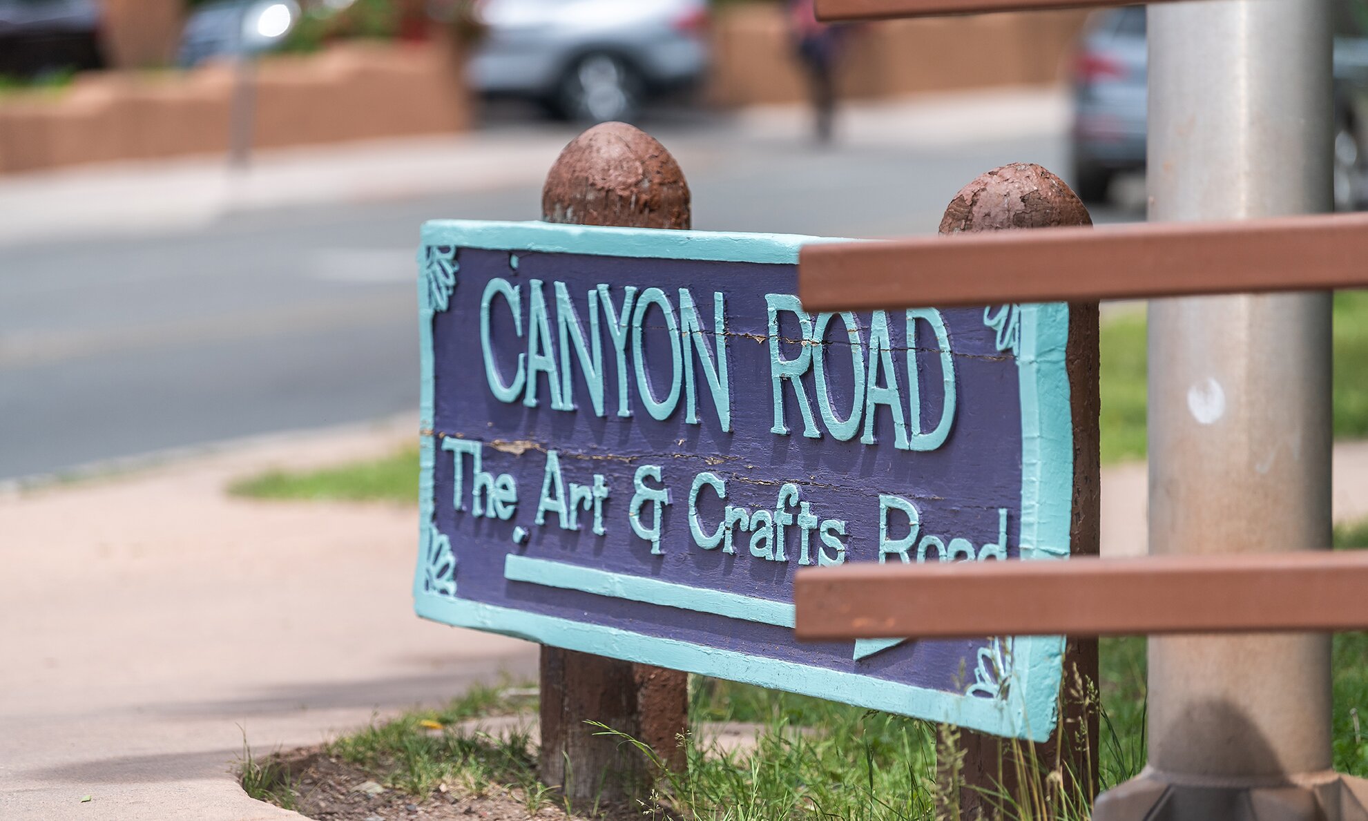 the best Santa Fe art galleries on Canyon Road
